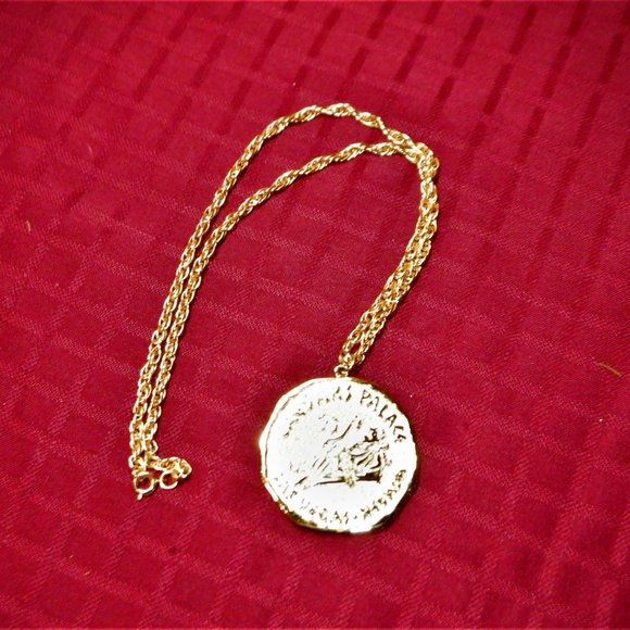 *** CAESAR'S PALACE *** Necklace - Picture 2 of 2